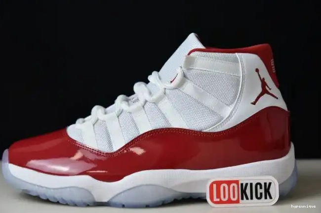 HYPE Cherry 11 CT8012-116 Air Jordan 0427